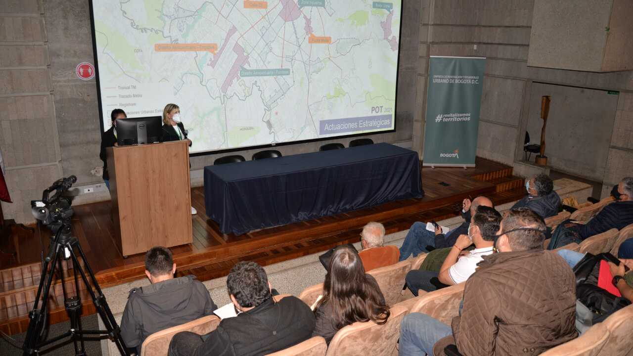 Grandes aprendizajes dejó la conferencia del nuevo POT de Bogotá y la renovación urbana