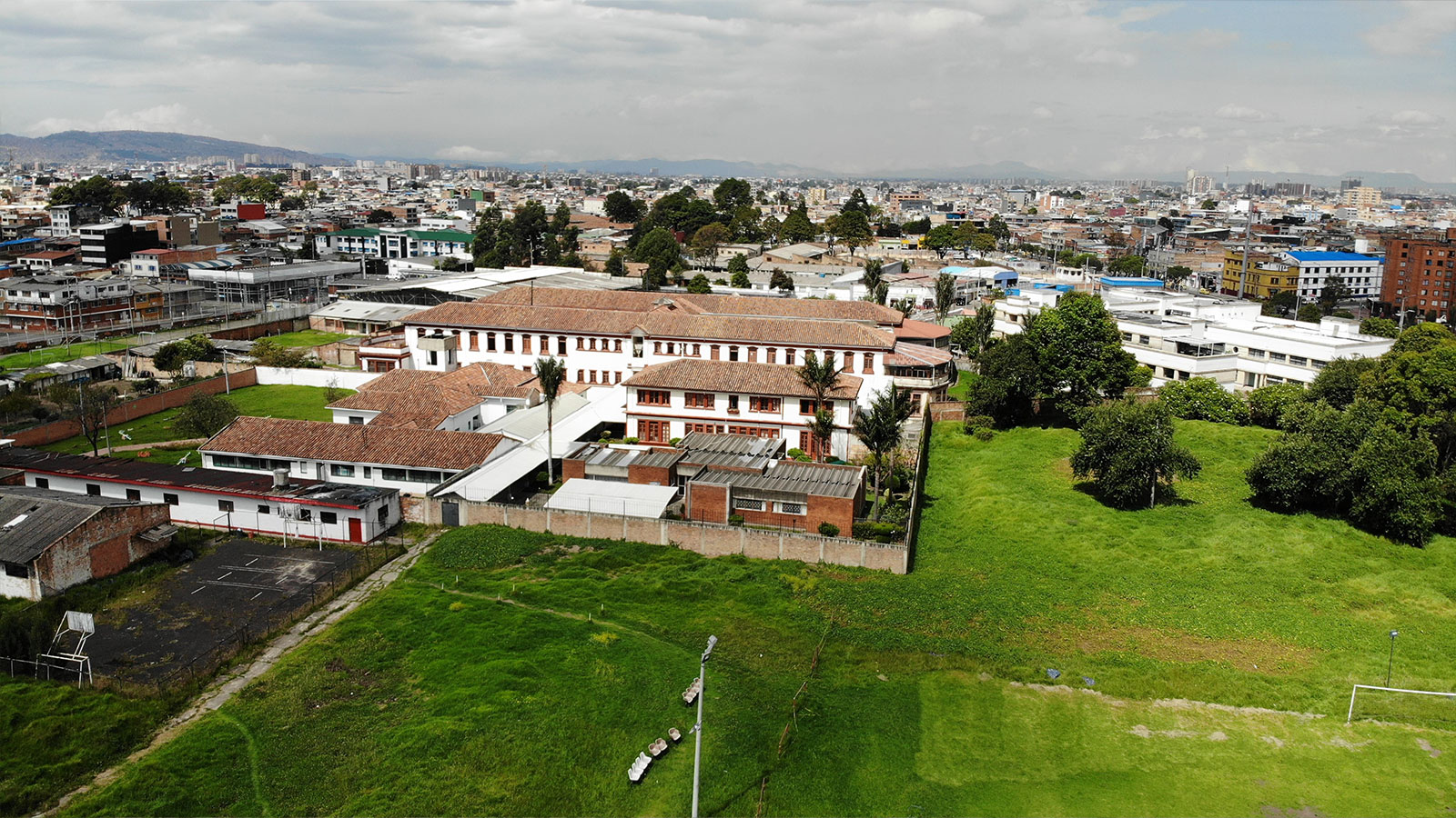 Más de 3.500 millones de pesos para intervenir el Centro de Atención al Adulto Mayor, Bien de Interés Cultural que hace parte del San Juan de Dios  