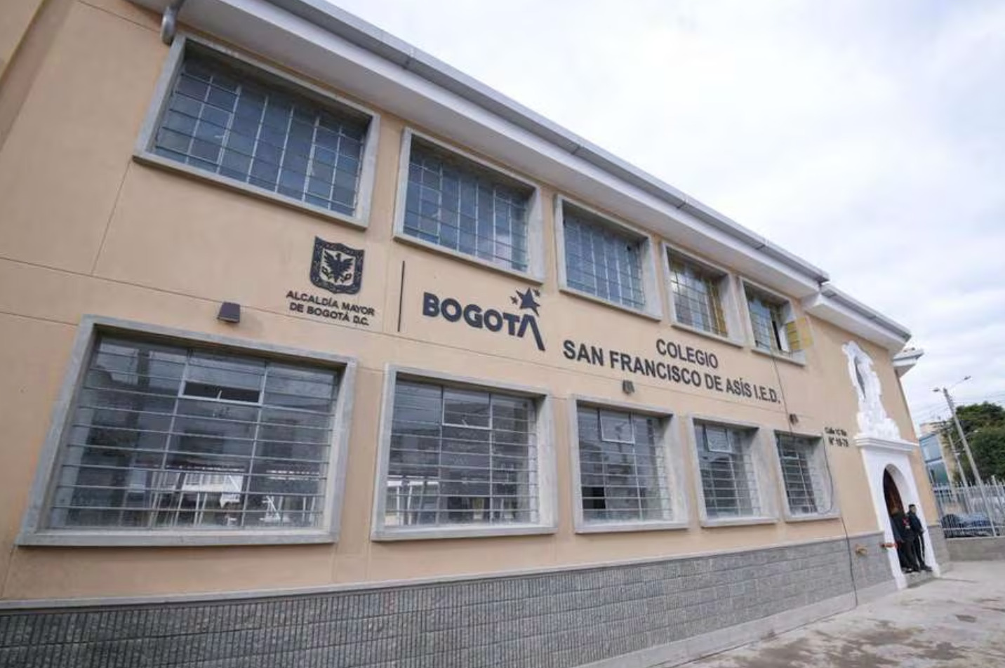 Invierten $23.000 millones en la restauración del colegio San Francisco de Asís