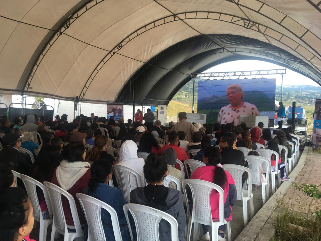 Participantes en presentación de plan de mejoramiento